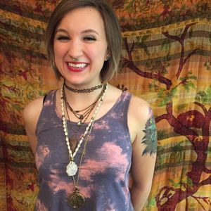 Meet your Posher, Kayla